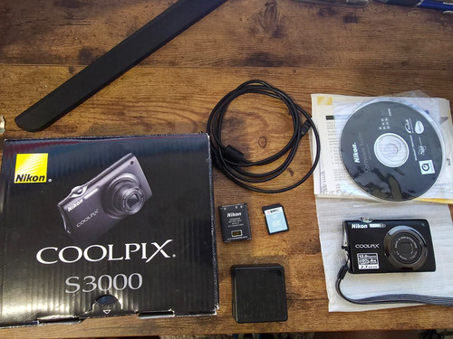 Nikon coolpix s3000 - s3000, compact