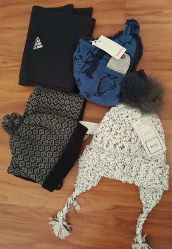 Lot bonnets écharpes neuf - ,