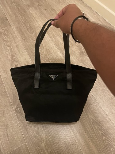 Sac prada tot - tot,