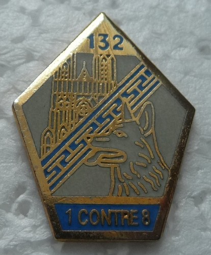 Pin militaire 132 - pin's,
