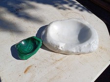 2 ashtrays or empty pocket white marble and malachite