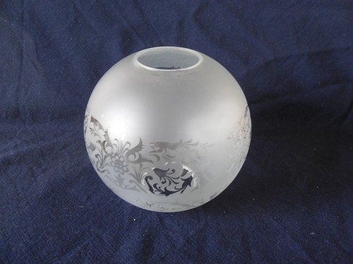 Globe lampe petrole - globe, a