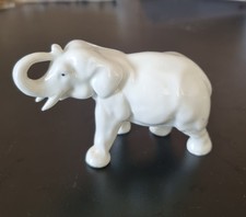 Éléphant Porcelaine De Saxe