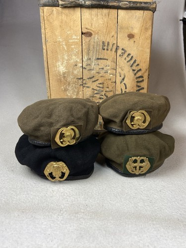 Lot bérets militaire - 4,