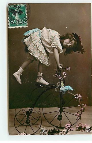 Enfants fillette debout - enfants, sur