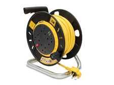 Stanley Électrique Ouvert Tambour Câble Bobine 240V 13A 4-Socket 2 USB 25m