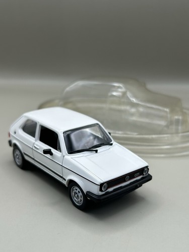 R931 voiture miniature 1 43 - -, 1/43