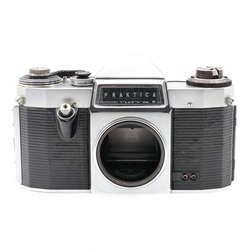 Praktica nova boîtier - nova, b