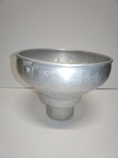 Ancien entonnoir à lait