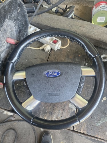 Volant complet pour ford focus - complet,