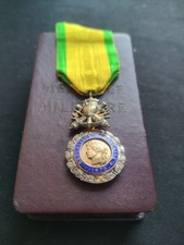 MÉDAILLE MILITAIRE DE LUXE