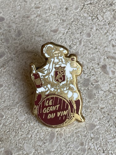 Pin géant du vin - pin’s,