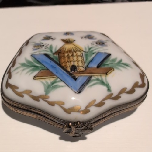 Boite porcelaine peinte - en,