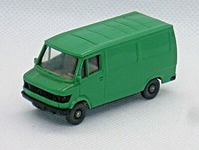 WIKING  camionnette MERCEDES