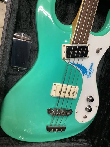 Guitare basse - guitare,