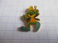 pin's a frog as mascot kelloggs smacks