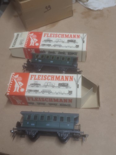 Fleischmann lot 2 wagons - fleischmann, ho
