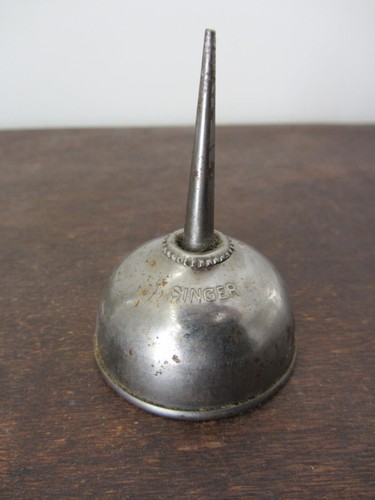 Burette huile métal - burette, en