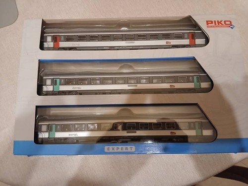 Superbe coffret piko voiture