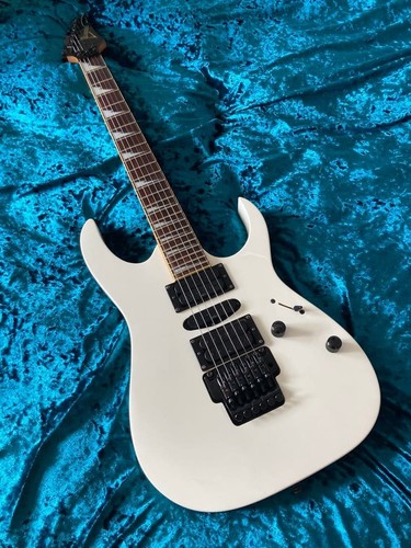 Guitare électrique ibanez - guitare,