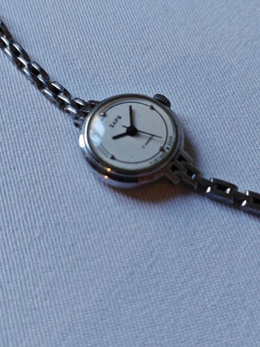 Montre bracelet russe - bracelet,