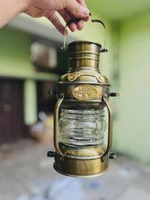 Ancienne lampe à pétrole