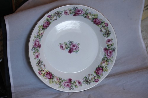Grand plat rond - , digoin