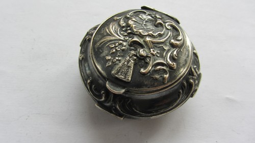 Ancienne boîte pilules ou - pilules,