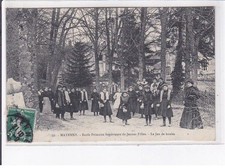 MAYENNE: Girls High Primary School, The Ball Game - tr
