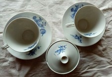 2 ANCIENNES TASSES A CAFE AVEC SOUS TASSE MARQUE ALKA BAVARIA  AVEC SUCRIER