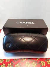 Etui A Lunettes Vide Et Sa