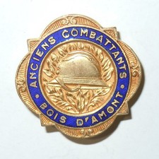 INSIGNE DE BOUTONNIERE ANCIENS