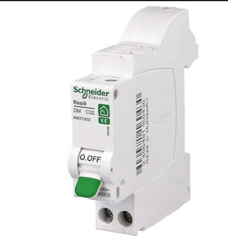 Disjoncteur 32a - +,