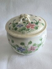 Très Ancien Petit Pot À