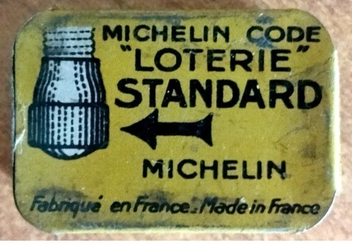 Ancienne boîte métal - ❤️,