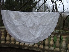 nappe rond au crochet 'brodée