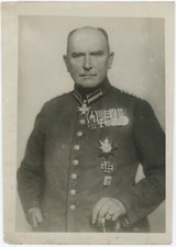 Hans von Beseler, général et un homme politique allemand. Militaire médaillé.