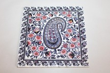 Gien earthenware tile, cashmere decor, dimensions 15 x15 cm, No. 5