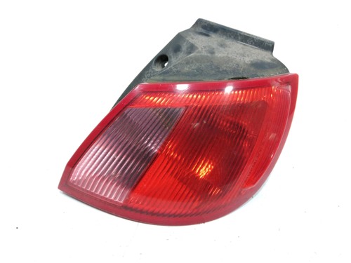 Feu arriere droit mr957366 - feu,
