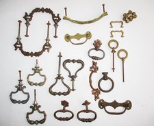 Poignées pour meubles anciens