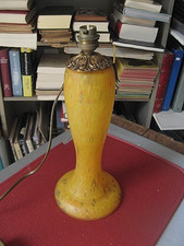++"534.19"  PIED DE LAMPE EN PATE DE VERRE ANNEE 1980 COULEUR JAUNE