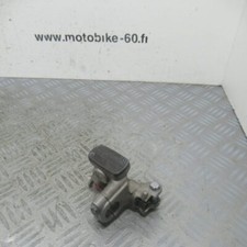 Maitre cylindre frein avant