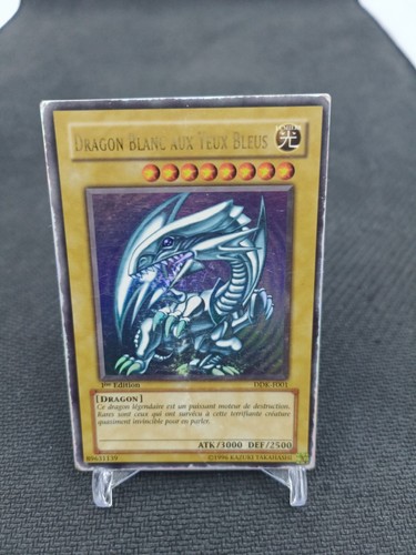 Dragon blanc aux yeux bleus - dragon,