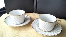 2 Déjeuners ou tasses à chocolat en porcelaine de Limoges