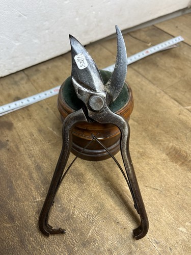 Outil ancien vigneron vigne - ,