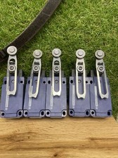 Lot De 5 Schneider XCKS141H29