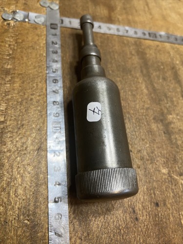 Old tool outil - tool,