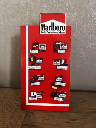 Lot pins marlboro - 8,