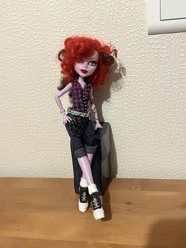 Poupée monster high operetta - poupée,