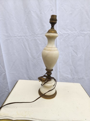 Ancien pied lampe - de,